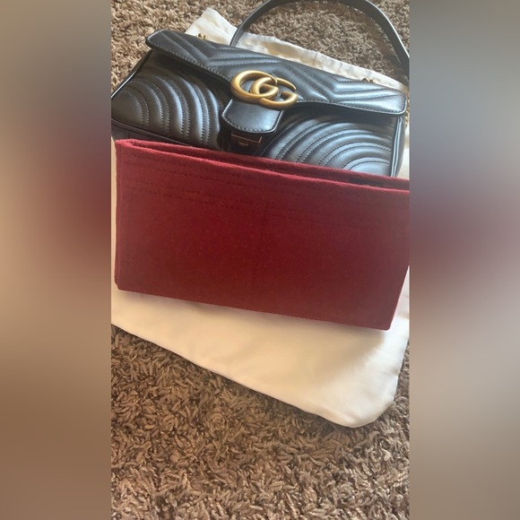 Gucci GG Marmont Small Shoulder Bag Matelassé - Picture 9 of 11